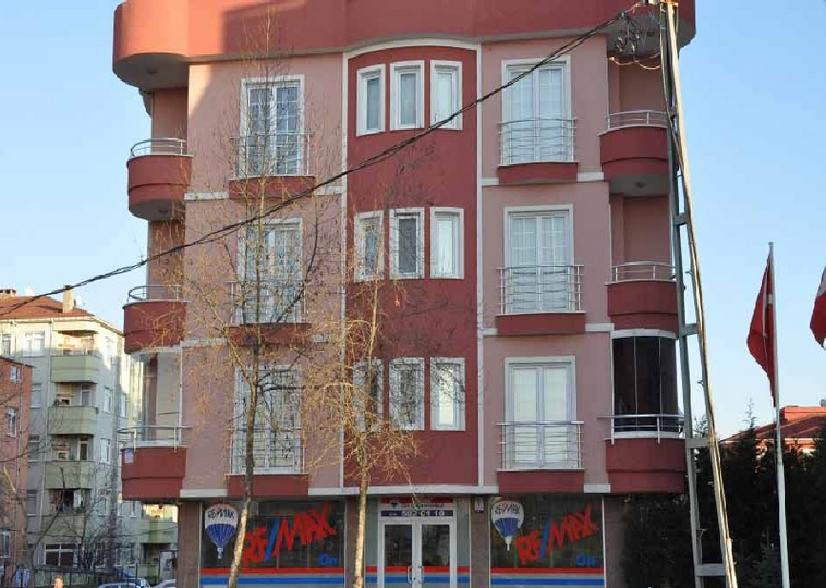 MENEKŞE APARTMANI